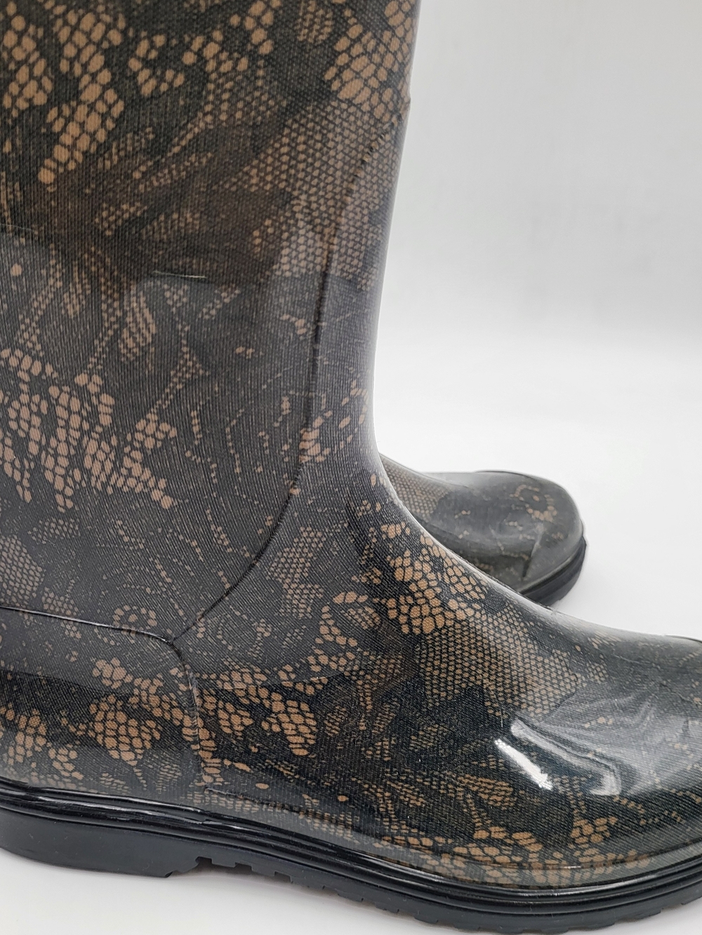 Valentino Garavani Women's Black Lace-Print Rain Boots..size 37 - Picture 6 of 14